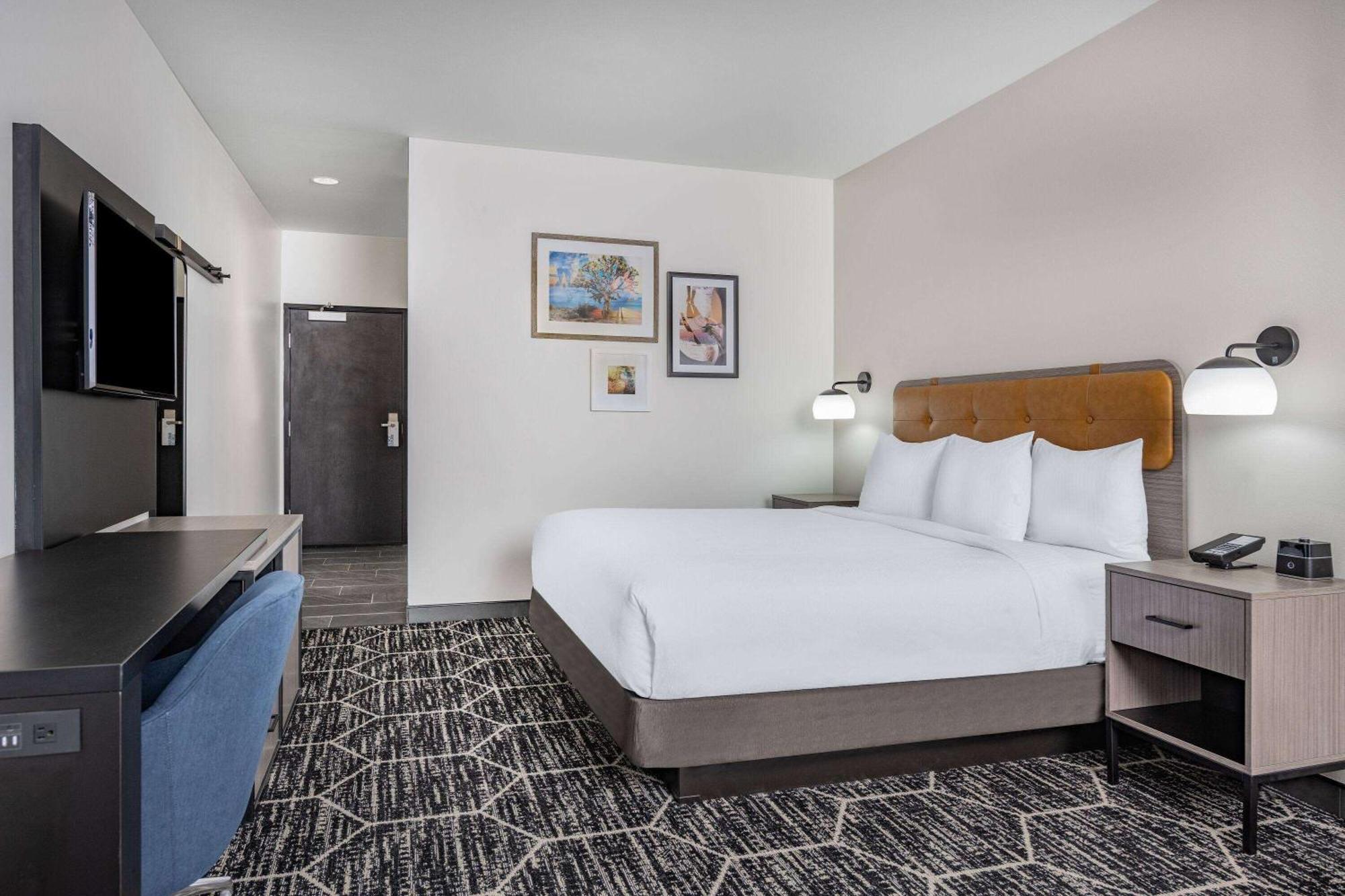 La Quinta Inn & Suites By Wyndham Yucaipa Екстериор снимка