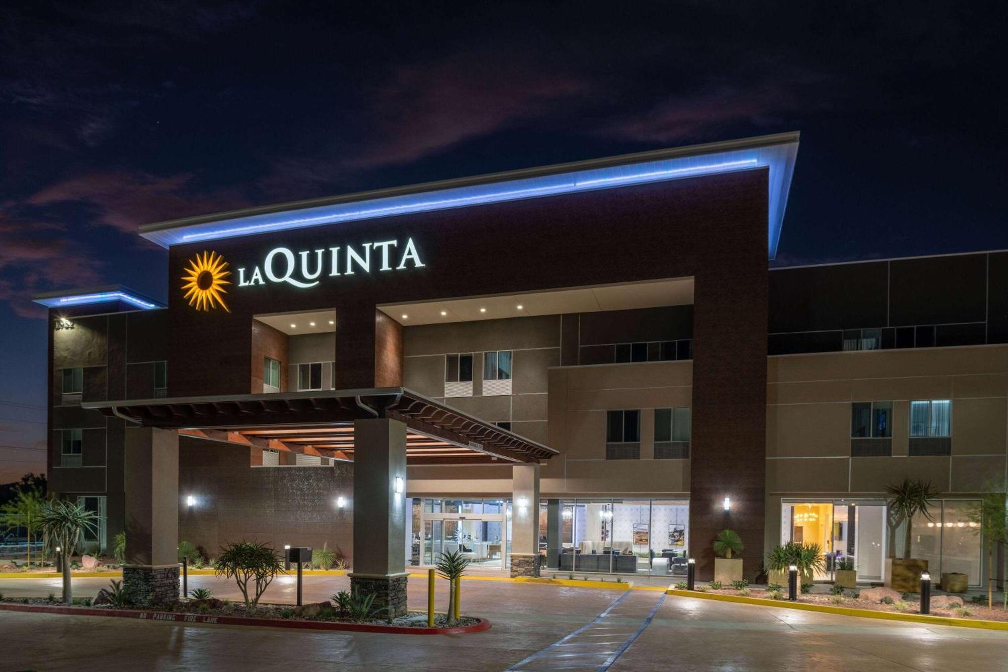 La Quinta Inn & Suites By Wyndham Yucaipa Екстериор снимка