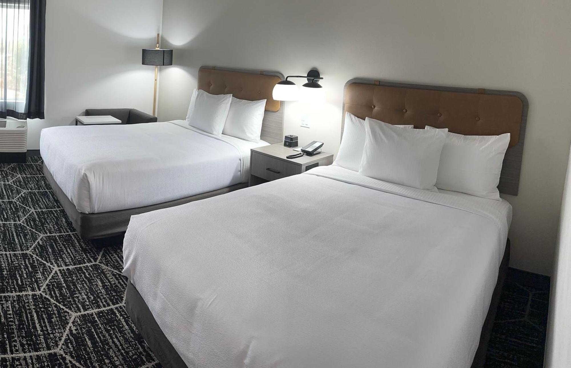 La Quinta Inn & Suites By Wyndham Yucaipa Екстериор снимка