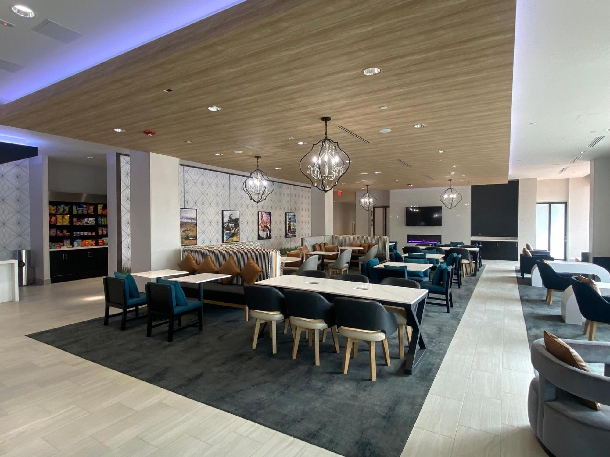 La Quinta Inn & Suites By Wyndham Yucaipa Екстериор снимка