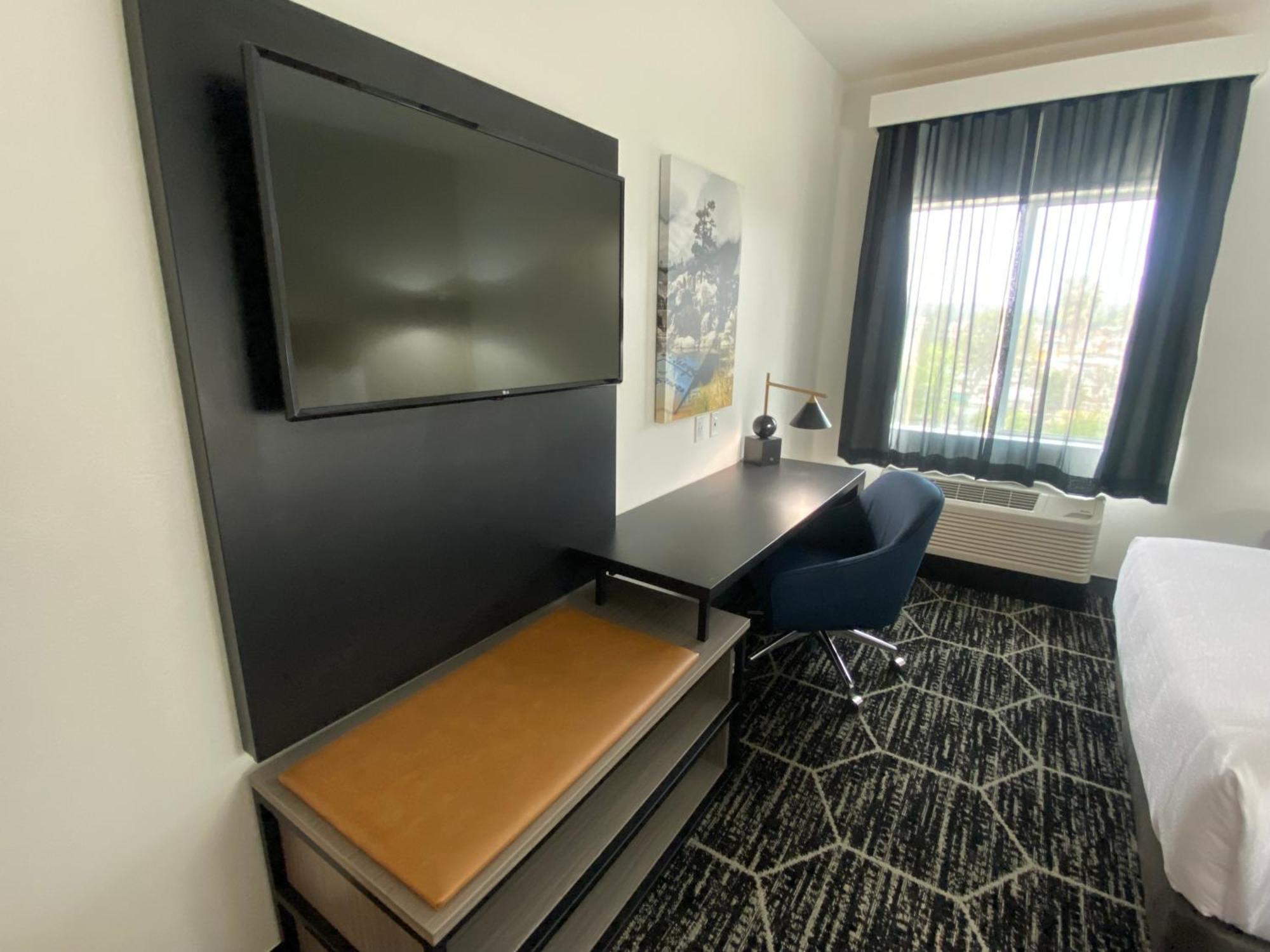 La Quinta Inn & Suites By Wyndham Yucaipa Екстериор снимка